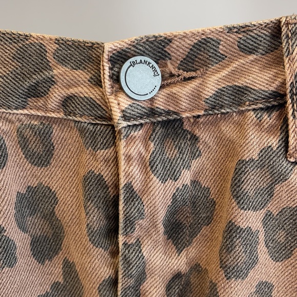 Leopard denim mini skirt - Picture 2 of 5